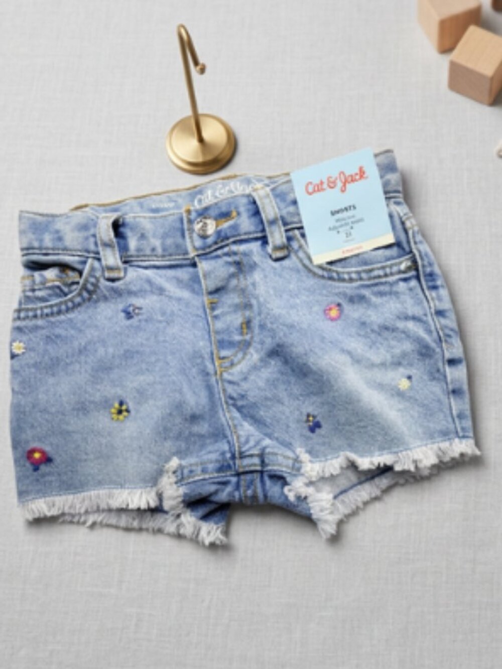 Cat & Jack Girls 3T Embroidered Floral Denim Shorts Mid Rise Stretch Frayed Hem